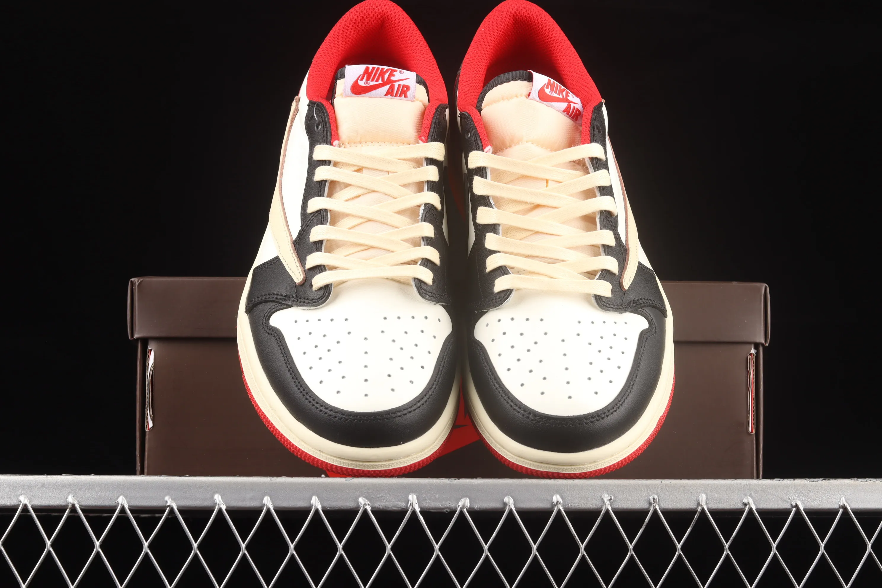All categories Air Jordan Jordan series basketball shoes Air Jordan 1 Low Travis Scott x Air Jordan 1 Low AJ1 Joe 1 black and white red inverted low-top cultural sneakers DM7866-140